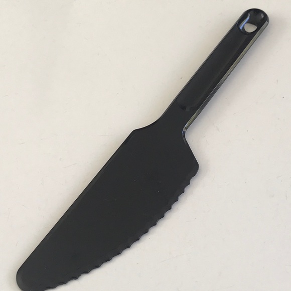 Tupperware Cutter Slicer - Picture 2 of 3